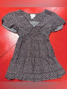MSSP BLACK RED GRAY SHOET SLEEVE V NECK TOP EMPIRE WAIST